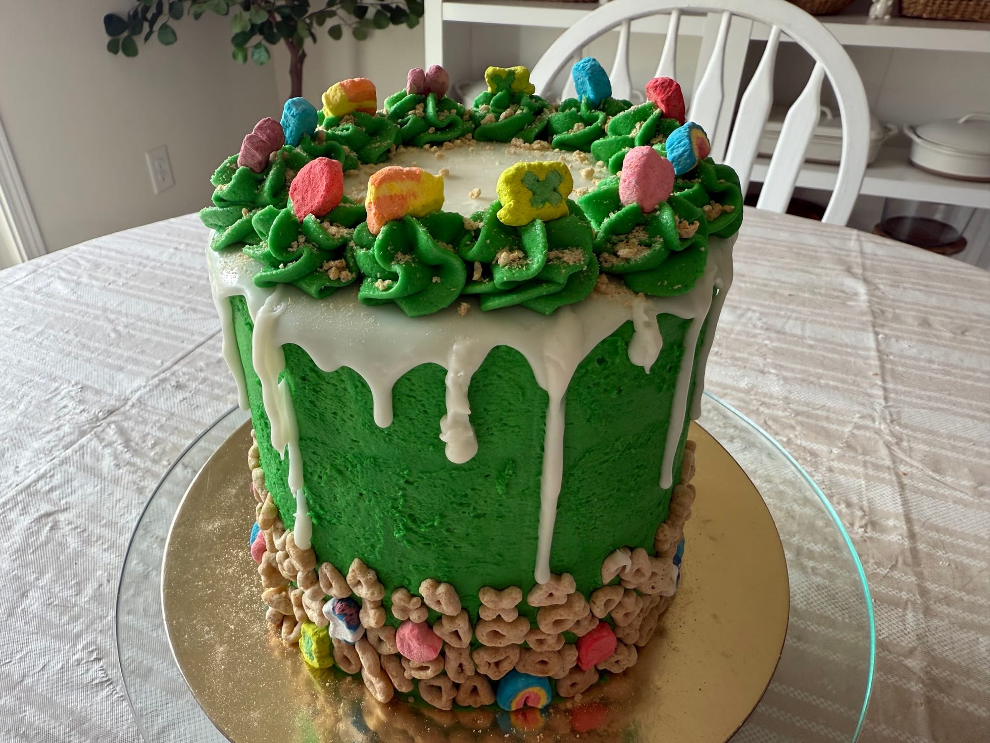 Lucky Charms Milk and Cereal Cake